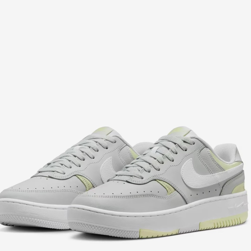 NEW IN BOX Nike Women’s gamma force size 11 light grey/white/lime
